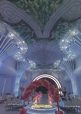 Qiao Menghua International Yves Saint Laurent Hall